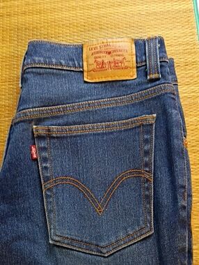 Levi's 517 Dark Blue Boot Cut Jeans
